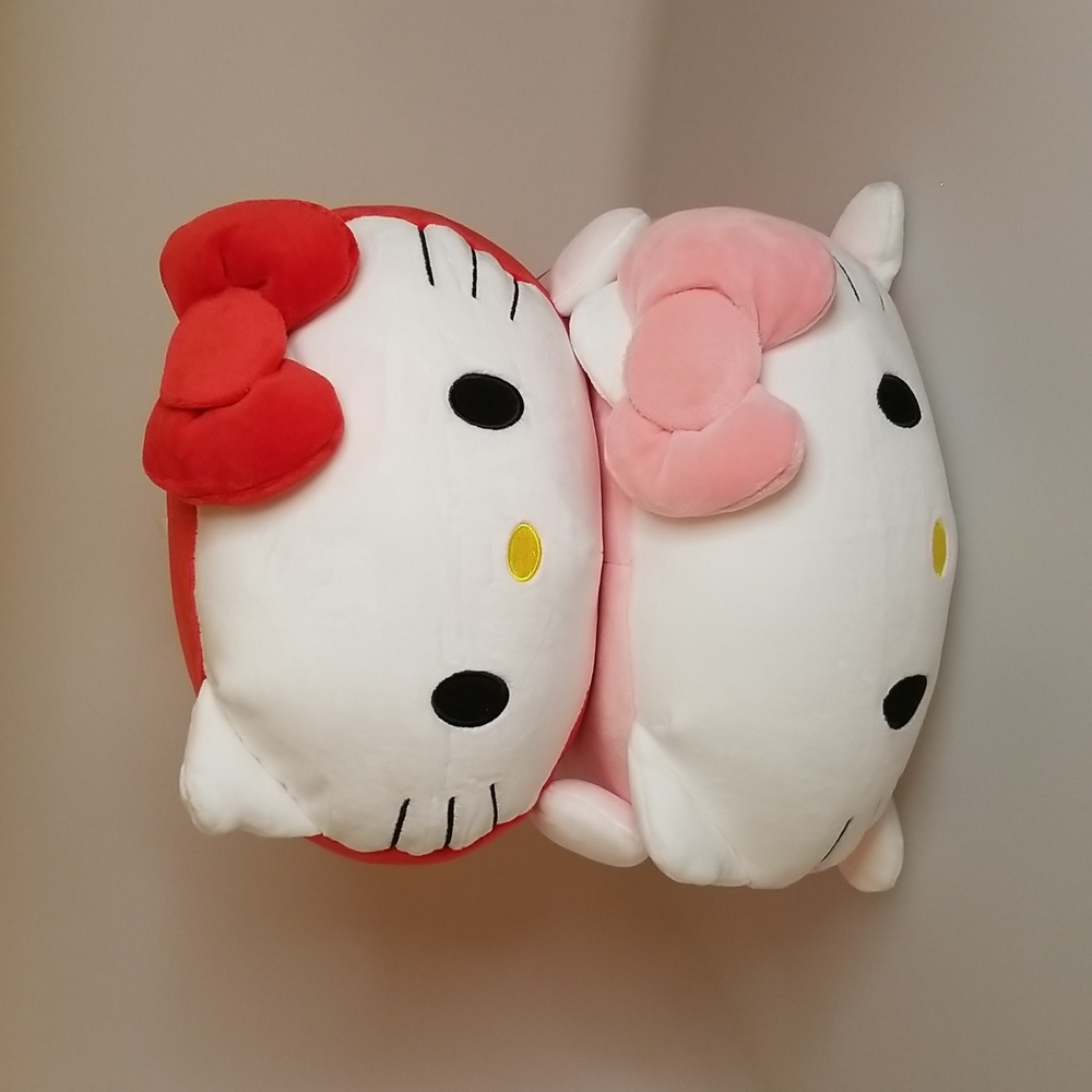 A bundle of 2 Hello Kitty Plushies